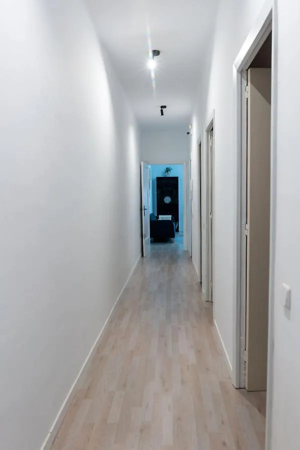 Orange Crush Barcelona Apartment 0*,