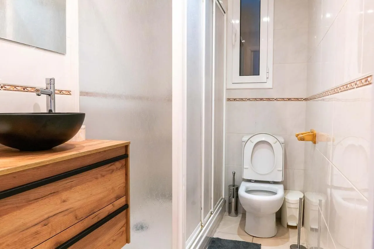 Orange Crush Barcelona Apartment